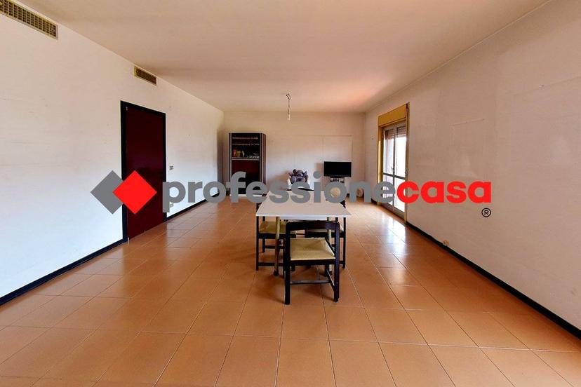 Quadrilocale via Perugia , 35, San Nicola la Strada — foto 39 di 48