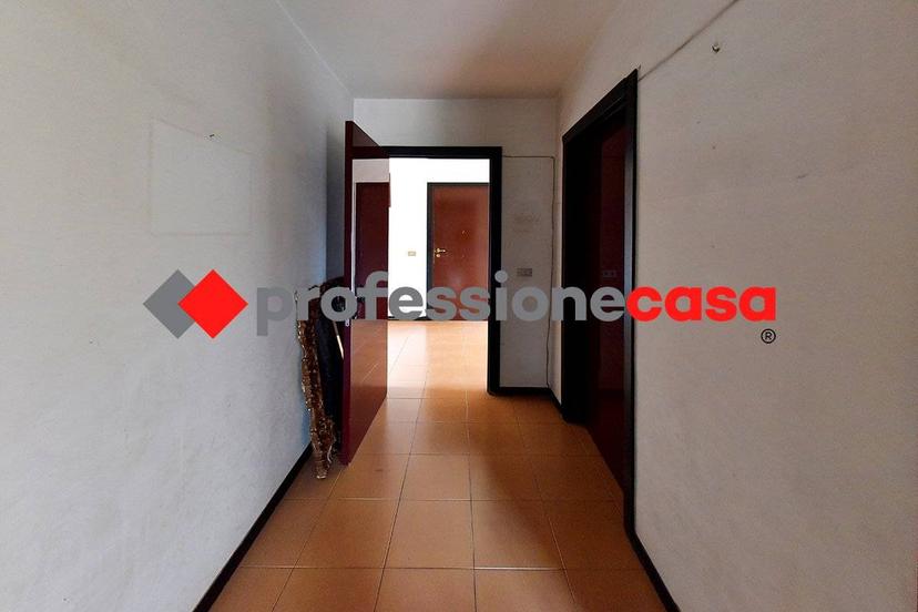 Quadrilocale via Perugia , 35, San Nicola la Strada — foto 29 di 48