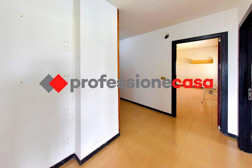 Quadrilocale via Perugia , 35, San Nicola la Strada — foto 4 di 48