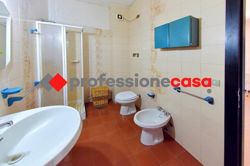 Quadrilocale via Perugia , 35, San Nicola la Strada — foto 12 di 48