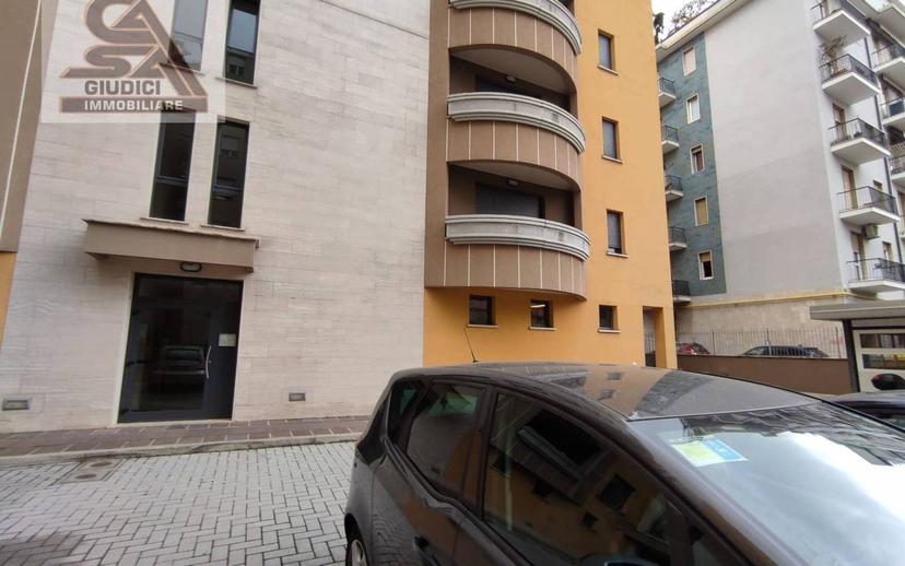 Monolocale viale Rimembranze 3, Saronno — foto 5 di 22