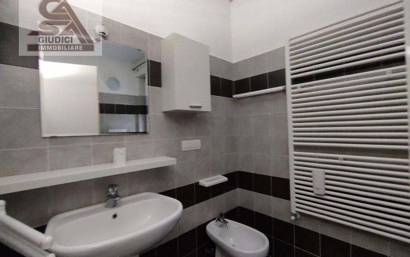 Monolocale viale Rimembranze 3, Saronno — foto 12 di 22
