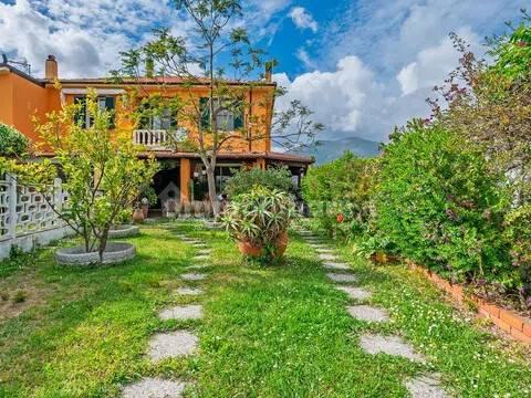 Villa unifamiliare regione Campastro, Albenga — foto 26 di 132