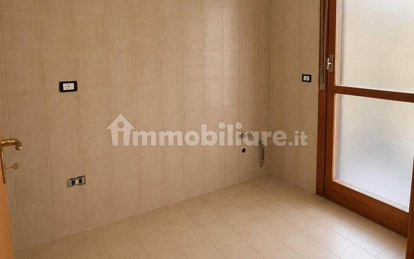 Bilocale via Camillo Benso di Cavour, Centro, Viadana — foto 4 di 11