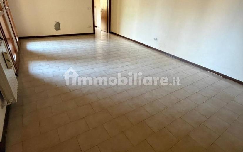 Bilocale via Camillo Benso di Cavour, Centro, Viadana — foto 6 di 11