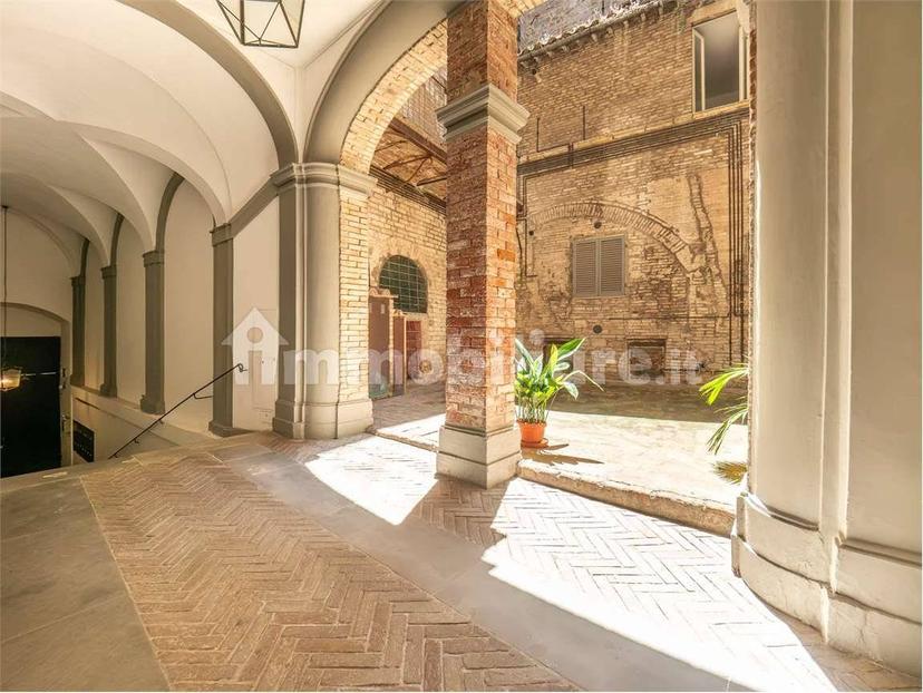 Appartamento ottimo stato, secondo piano, Centro Storico, Perugia — foto 15 di 44