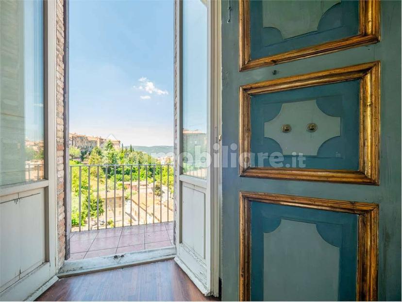 Appartamento ottimo stato, secondo piano, Centro Storico, Perugia — foto 7 di 44