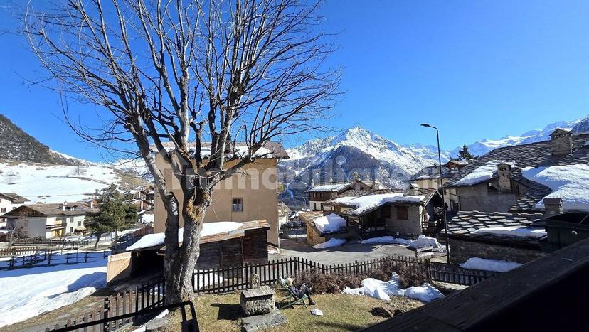 Villa bifamiliare frazione Gimillan 145, Gimillian, Cogne — foto 2 di 43