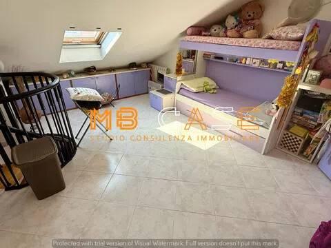 Trilocale via Al Piemonte, 24, Centro, Albenga