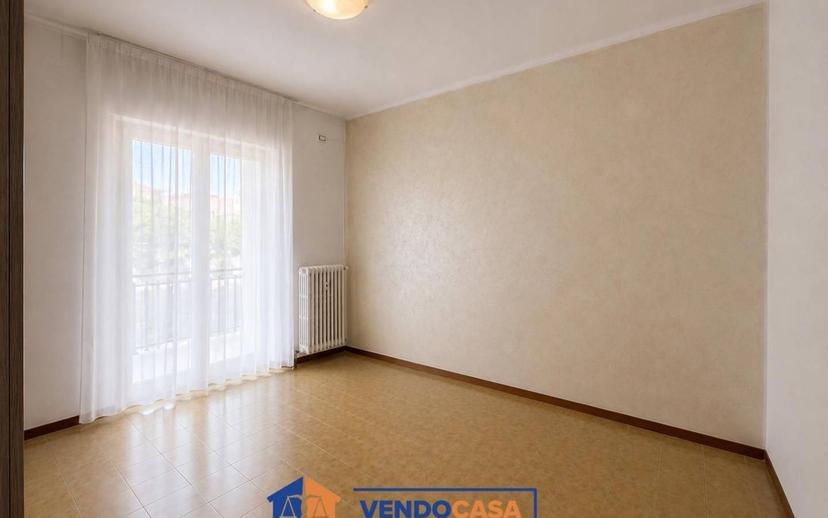 Trilocale piazza Camillo dal Pozzo 7, Nizza Monferrato — foto 9 di 20