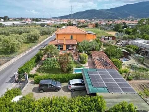 Villa unifamiliare regione Campastro, Albenga — foto 3 di 132