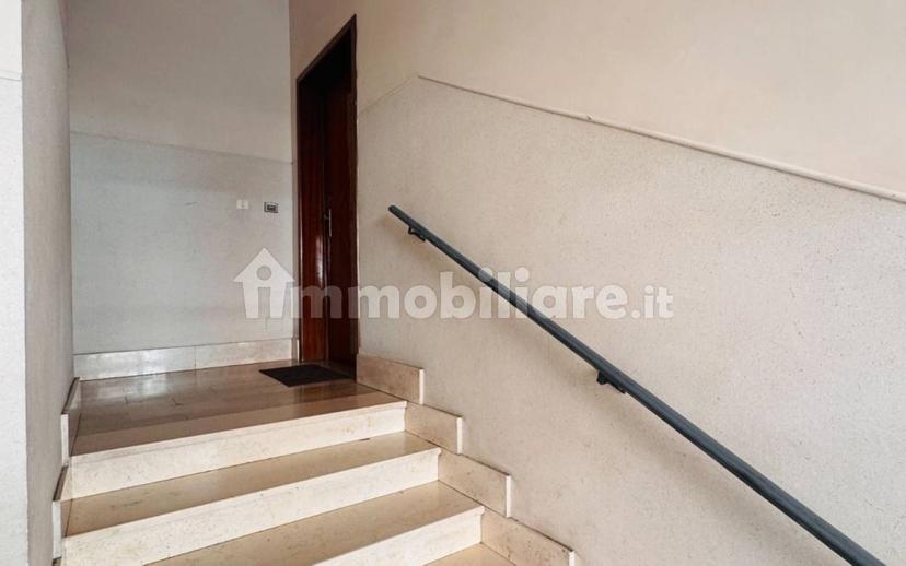 Trilocale via Giovanni Pascoli 41, Centro, Bra — foto 5 di 16