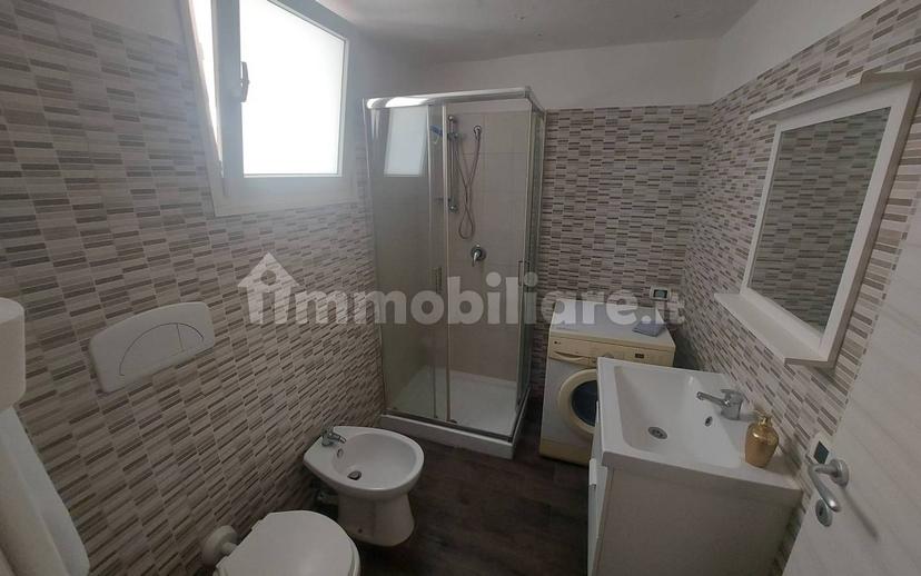 Stanza singola via Giovanni Giovine 37, Taranto — foto 8 di 11