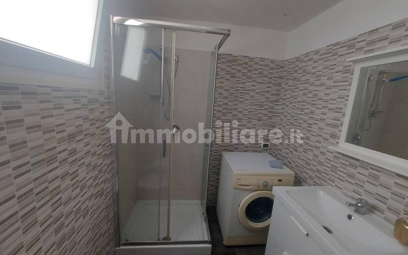 Stanza singola via Giovanni Giovine 37, Taranto — foto 7 di 11