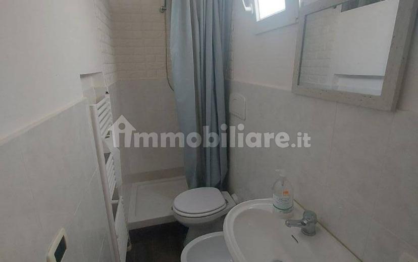 Stanza singola via Giovanni Giovine 37, Taranto — foto 4 di 11