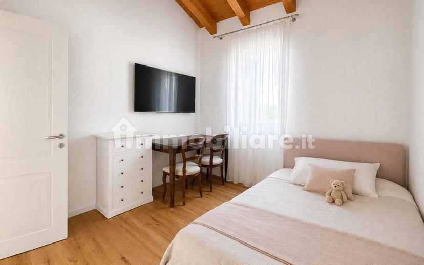 Villa bifamiliare, ottimo stato, 171 m², Centro, Montegrotto Terme
