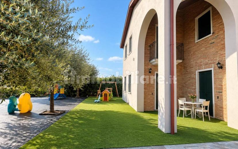 Villa bifamiliare, ottimo stato, 171 m², Centro, Montegrotto Terme — foto 3 di 26