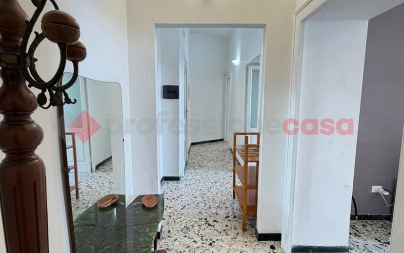 Trilocale piazza della Libertà, Gaeta — foto 27 di 35