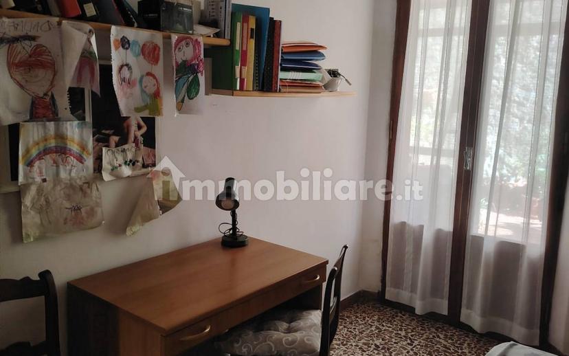 Stanza singola via Giuseppe Di Vittorio 8, Siena — foto 3 di 4