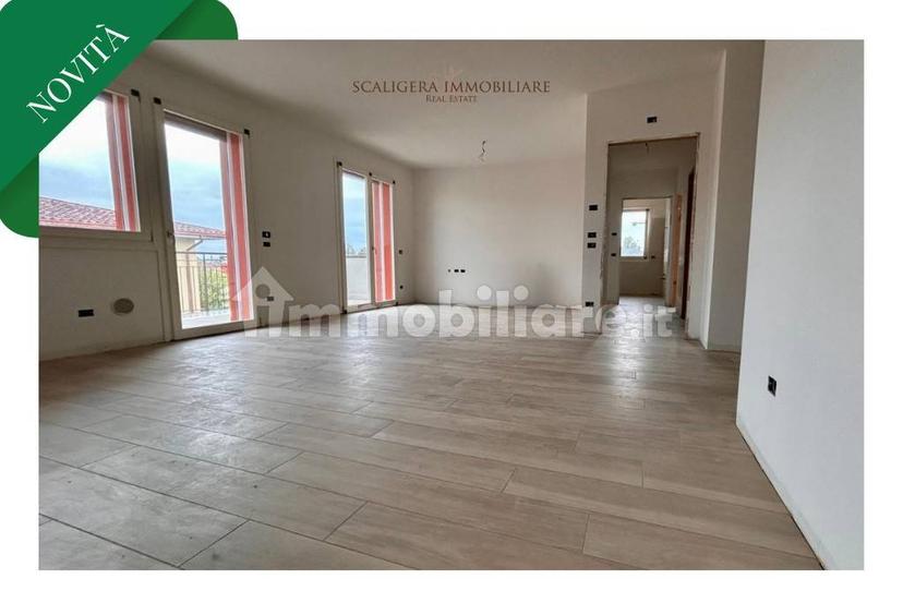 Trilocale nuovo, secondo piano, Centro, Caldiero — foto 9 di 21