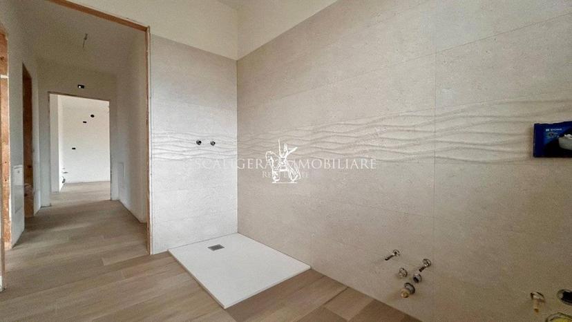 Trilocale nuovo, secondo piano, Centro, Caldiero — foto 6 di 21