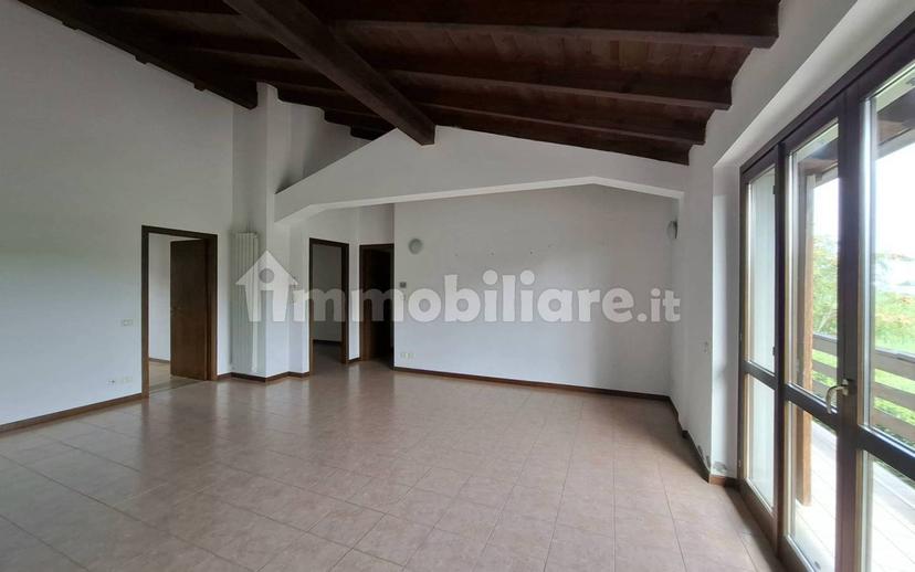 Quadrilocale via Papa Giovanni XXIII, Azzano San Paolo — foto 3 di 17