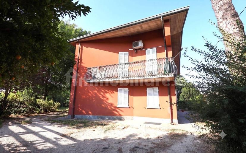 Villa unifamiliare piazza Tre Martiri 19, Castiglione, Villa Inferno, Montaletto, Cervia