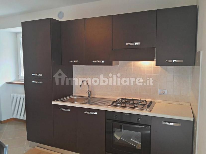 Trilocale ottimo stato, primo piano, Rovereto — foto 17 di 19