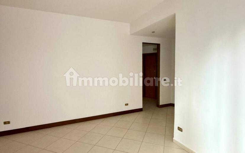Appartamento via Vasto, Centro Storico, Avellino — foto 3 di 16