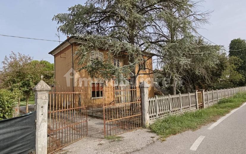 Villa unifamiliare via Filippo Pivanti, Serravalle, Riva del Po — foto 11 di 25