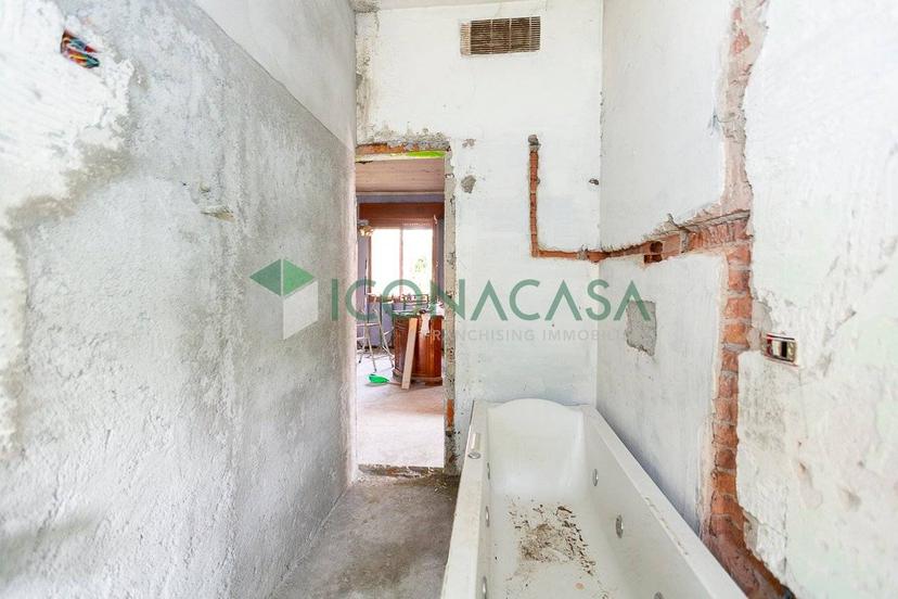 Villa a schiera via Alessandro Manzoni, Centro, San Bassano — foto 7 di 17