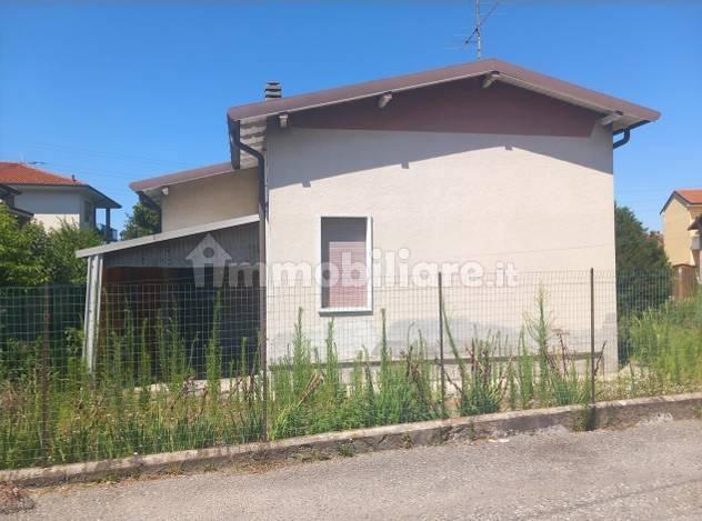 Villa unifamiliare via Santa Liberata, Centro, Inverigo — foto 2 di 3