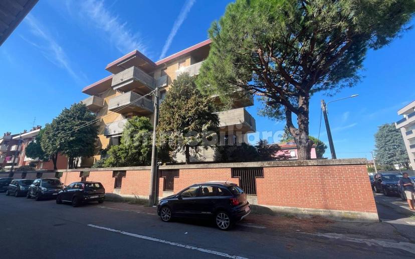 Trilocale via Contardo Ferrini 54, Sant'Edoardo, Busto Arsizio — foto 13 di 17