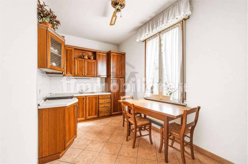 Villa a schiera via Giovanni Pascoli, Centro, Castelnovo di Sotto — foto 18 di 27
