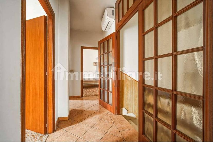Villa a schiera via Giovanni Pascoli, Centro, Castelnovo di Sotto — foto 9 di 27