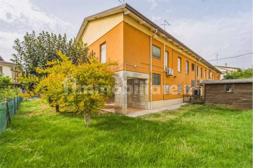 Villa a schiera via Giovanni Pascoli, Centro, Castelnovo di Sotto — foto 20 di 27
