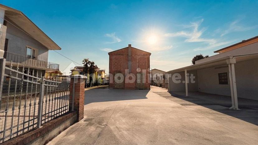 Villa unifamiliare via Madonnetta , 300, Centro, Ospedaletto Euganeo — foto 19 di 25