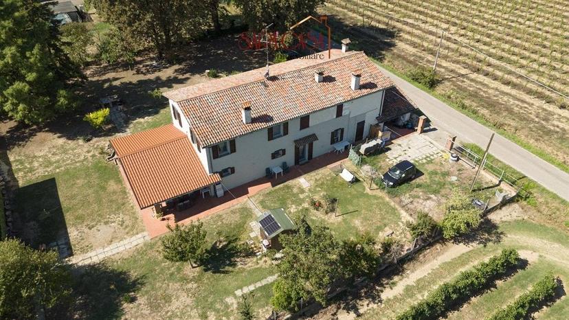Terratetto plurifamiliare 315 m², buono stato, Faenza — foto 2 di 26