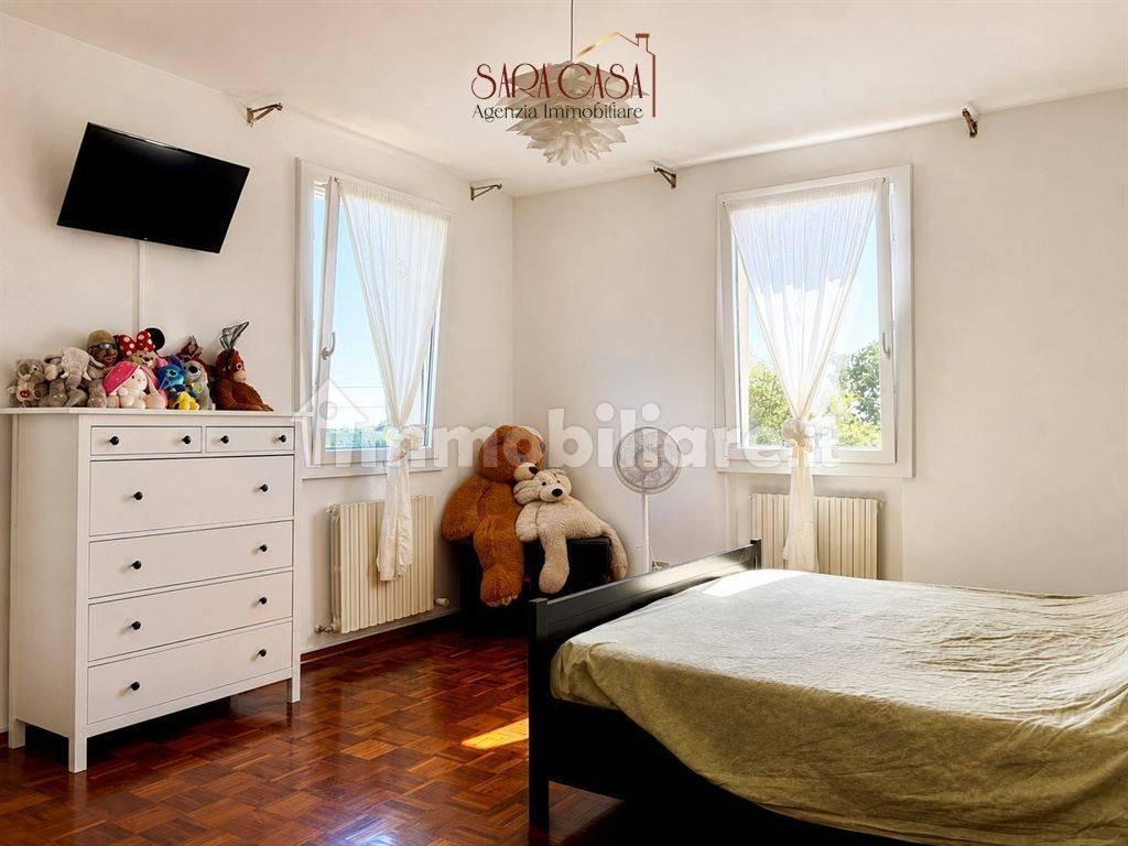 Terratetto plurifamiliare 315 m², buono stato, Faenza