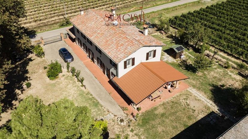 Terratetto plurifamiliare 315 m², buono stato, Faenza — foto 4 di 26