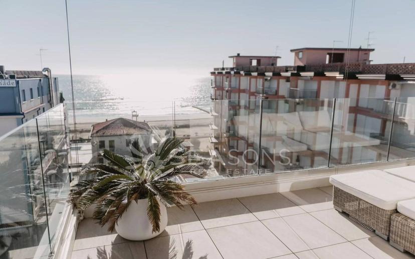 Appartamento nuovo, settimo piano, Lido Centro Ovest, Jesolo