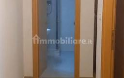 Quadrilocale buono stato, terzo piano, Trani