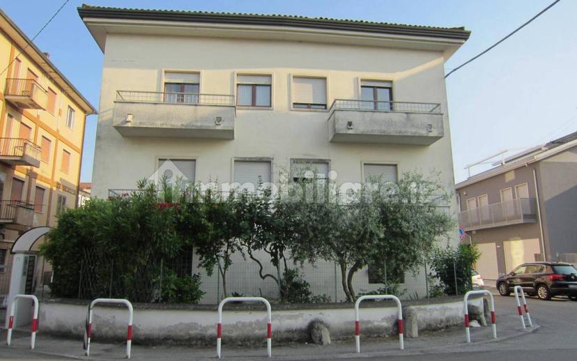 Bilocale buono stato, primo piano, Santa Bertilla - Mercato Nuovo, Vicenza — foto 3 di 27