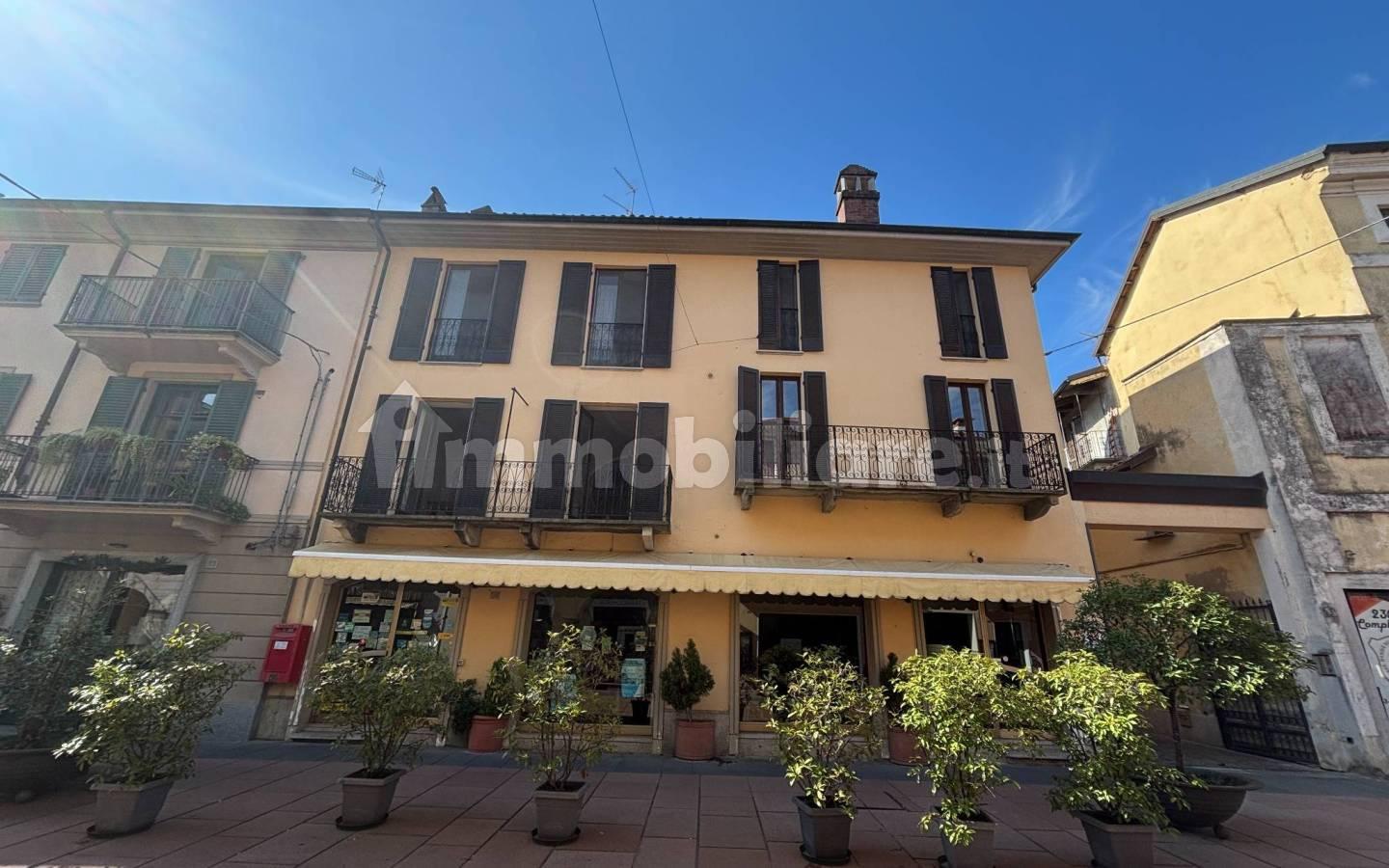 Quadrilocale corso Nuova Italia 157, Centro, Santhià