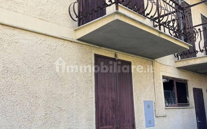 Trilocale via Bassiano, Centro, Sezze — foto 8 di 9