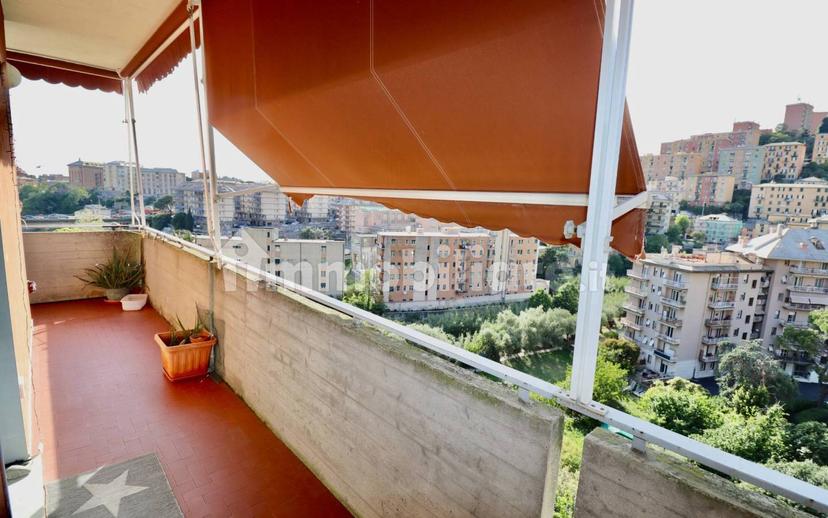 Appartamento buono stato, terzo piano, Apparizione, Genova