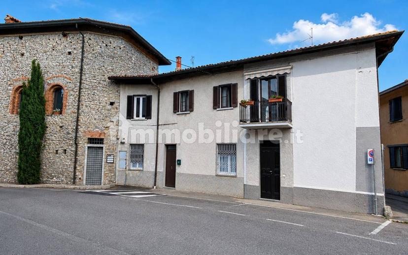 Bilocale via Vittorio Veneto 1, Centro, Inverigo — foto 6 di 32