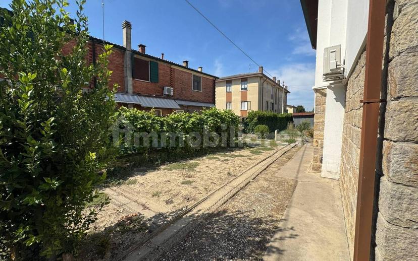 Villa unifamiliare via Provinciale Ovest 31, Centro, Arquà Polesine — foto 18 di 37
