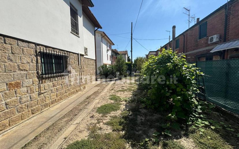 Villa unifamiliare via Provinciale Ovest 31, Centro, Arquà Polesine — foto 14 di 37