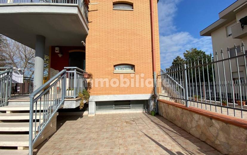 Appartamento in villa via Cantatore, San Severo — foto 12 di 34